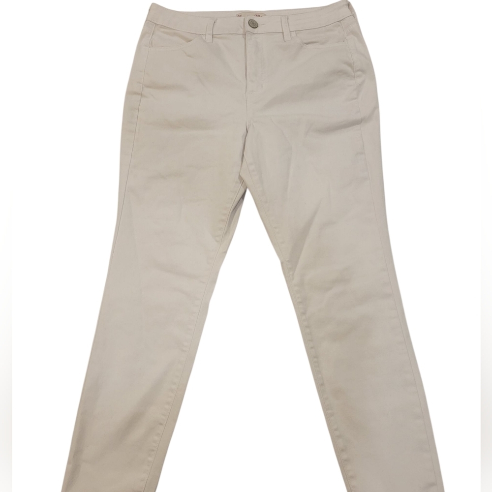 SO Women's Straight Leg White Jeans